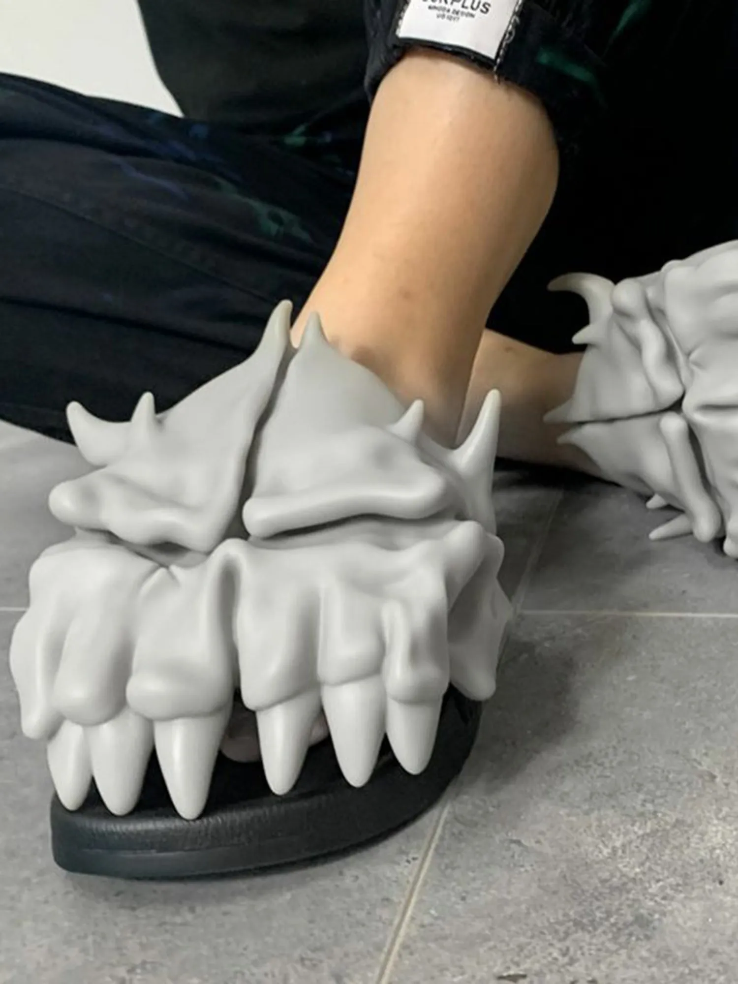 Thesupermade Fashion Trend Monster Breathable Thick-soled Slippers sold by Thesupermade product image thumbnail 3
