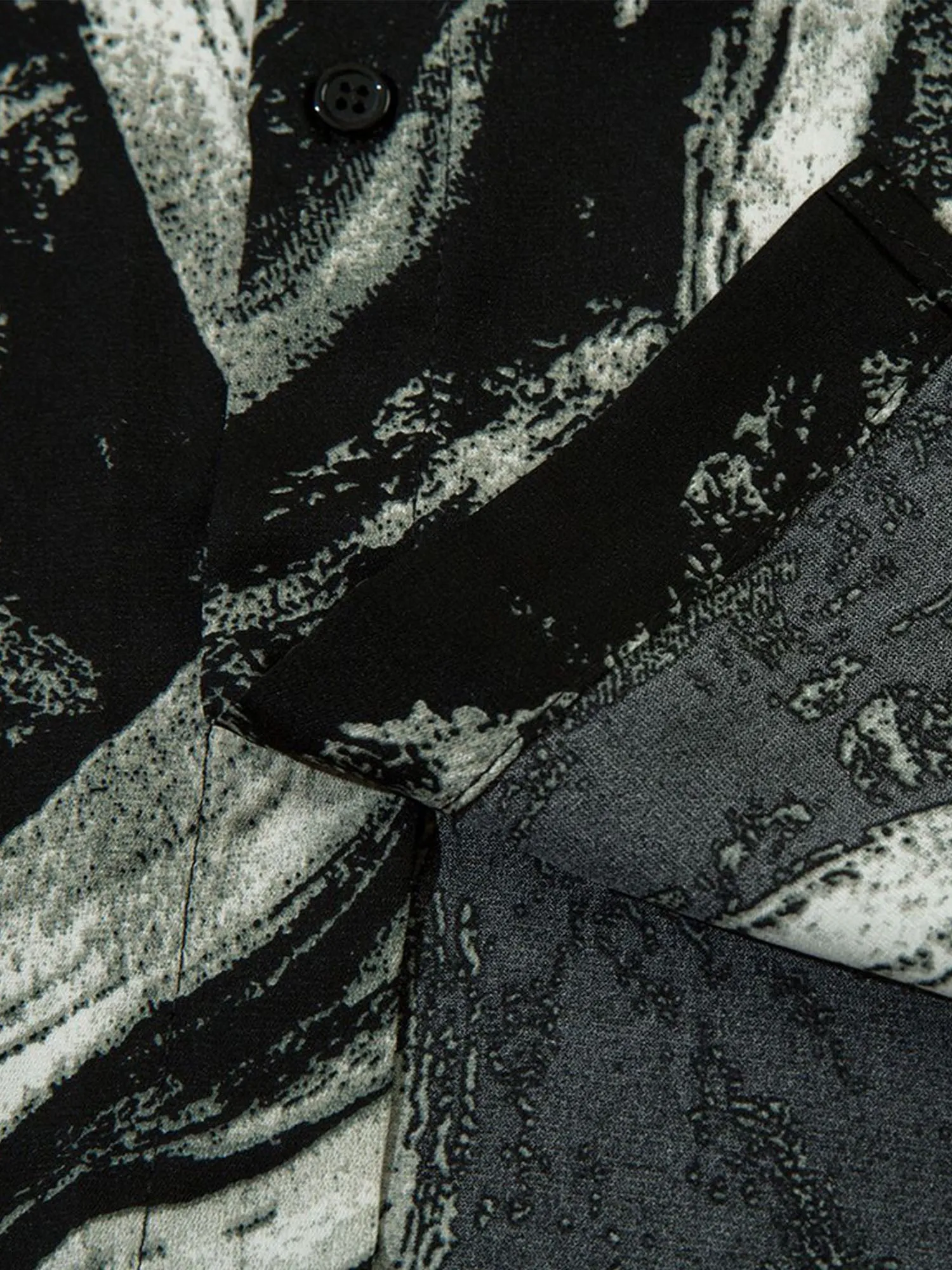 Thesupermade Niche Design Short-sleeved Shirt sold by Thesupermade product image thumbnail 3