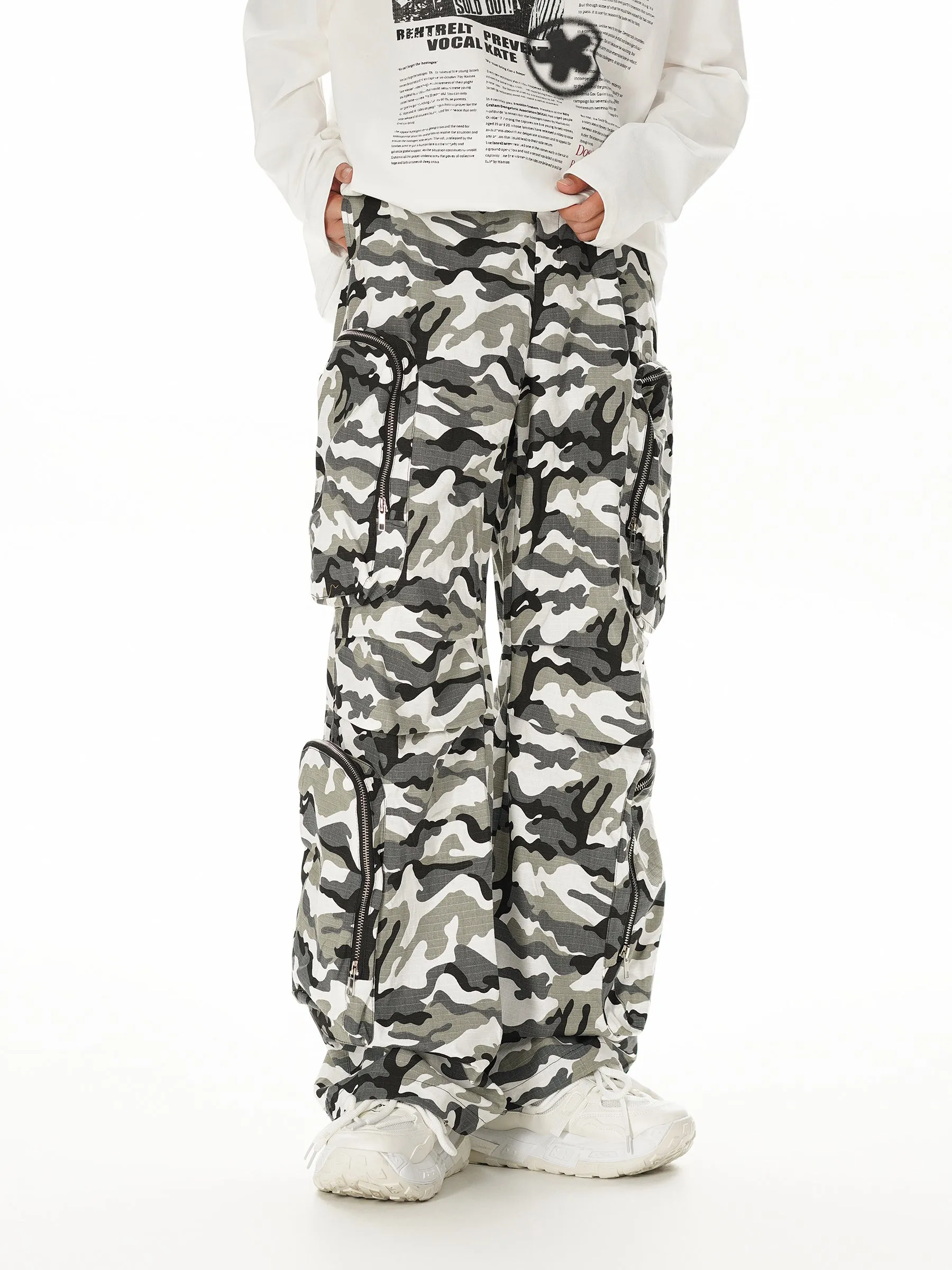 Thesupermade High Street Multi-Pocket Zipper Camouflage Pants sold by Thesupermade product image thumbnail 2