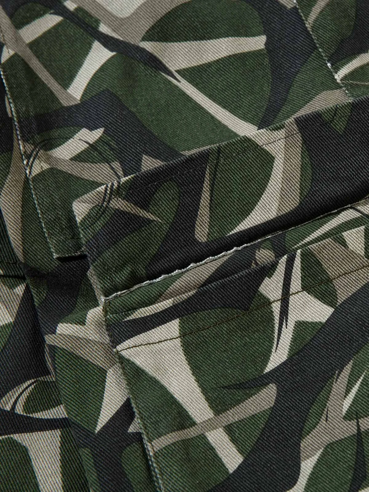Camouflage Multi-Pocket Cargo Pants sold by Thesupermade product image thumbnail 5