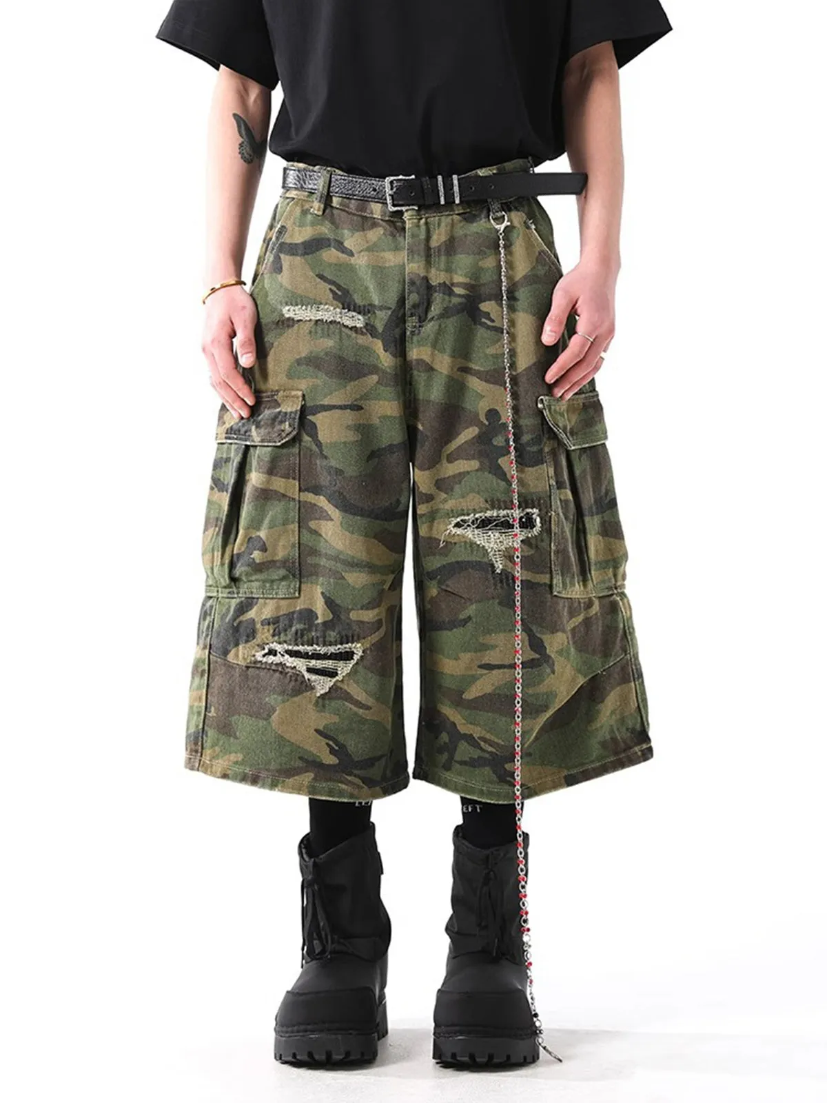 Retro Ripped Camouflage Cropped Jorts - 2387 sold by Thesupermade product image thumbnail 4
