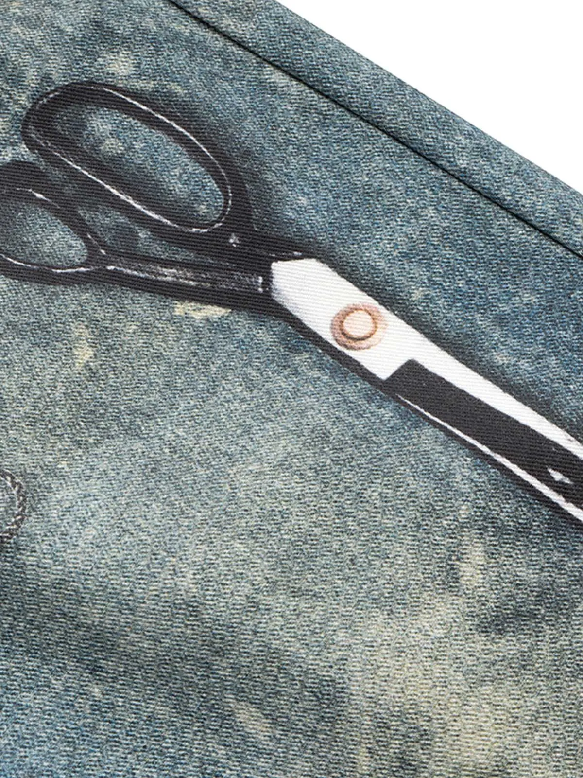 Retro Scissors Print Cropped Denim Shorts - 2501 sold by Thesupermade product image thumbnail 4