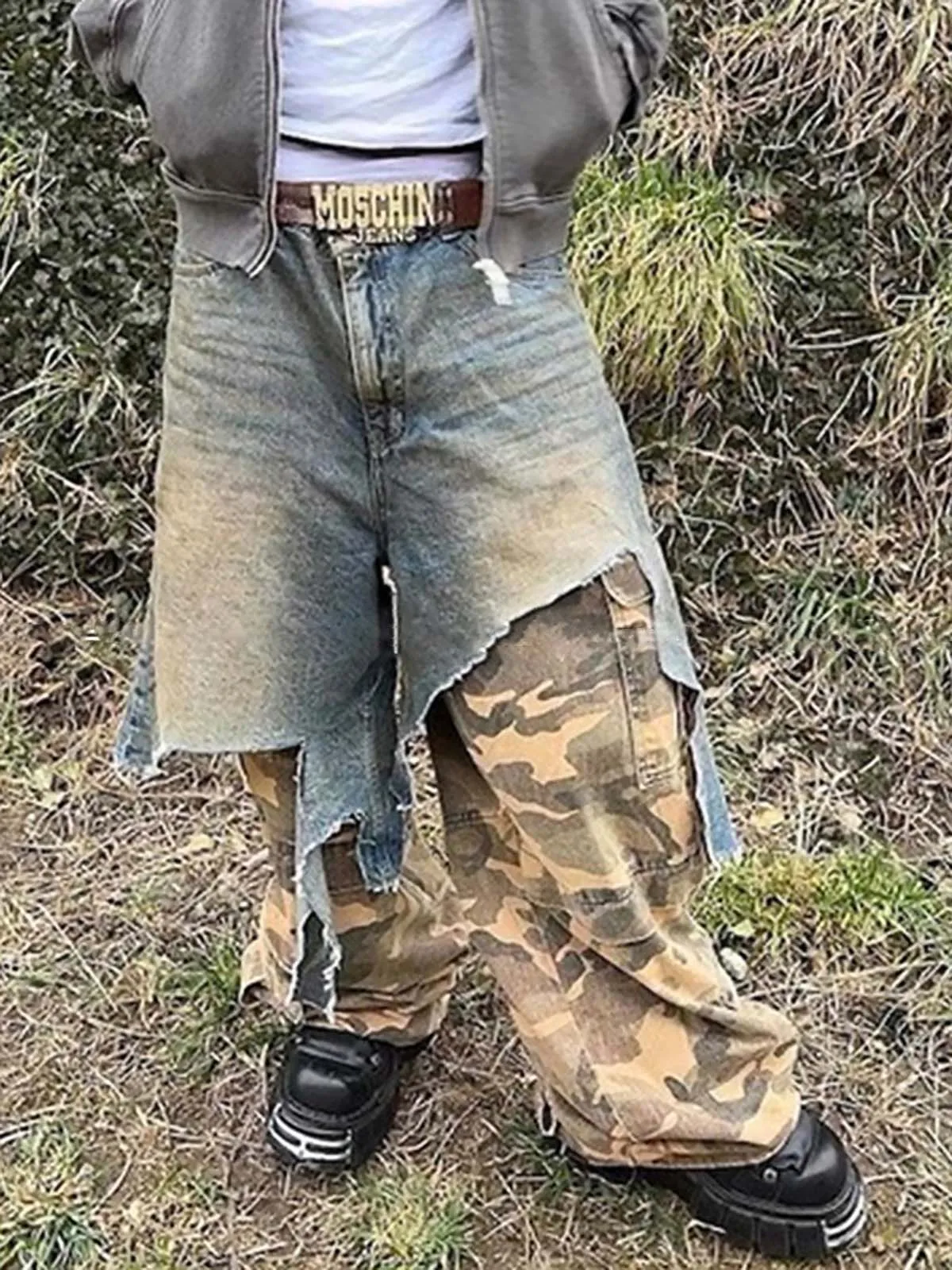 Retro Stitching Faux Two-Piece Camouflage Jeans - 2413 sold by Thesupermade product image thumbnail 3