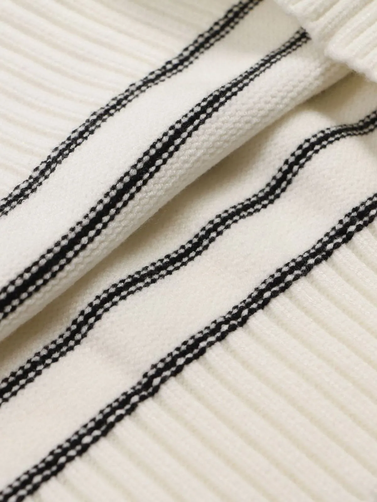 Striped Star Jacquard Loose Knitted Sweater sold by Thesupermade product image thumbnail 5