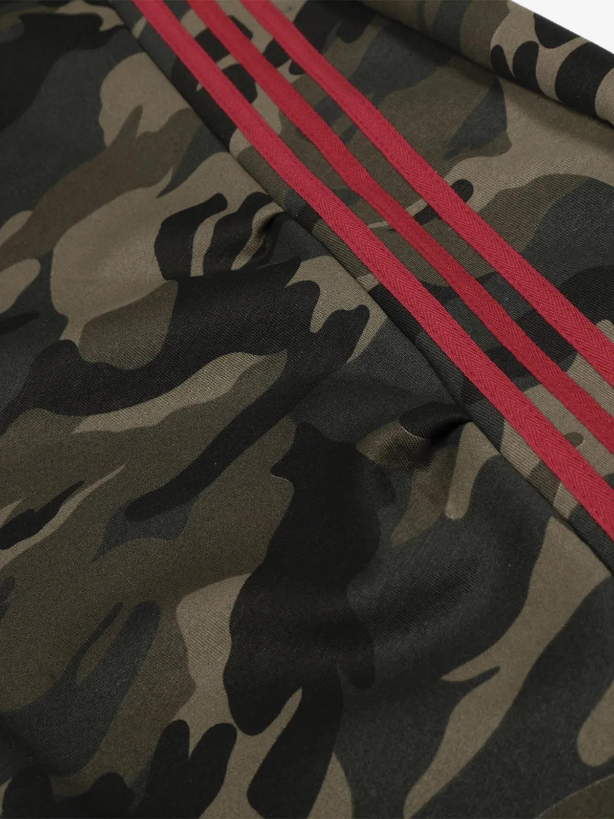 Retro Patchwork Embroidered Camouflage Barrel Pants - 2520 sold by Thesupermade product image thumbnail 4