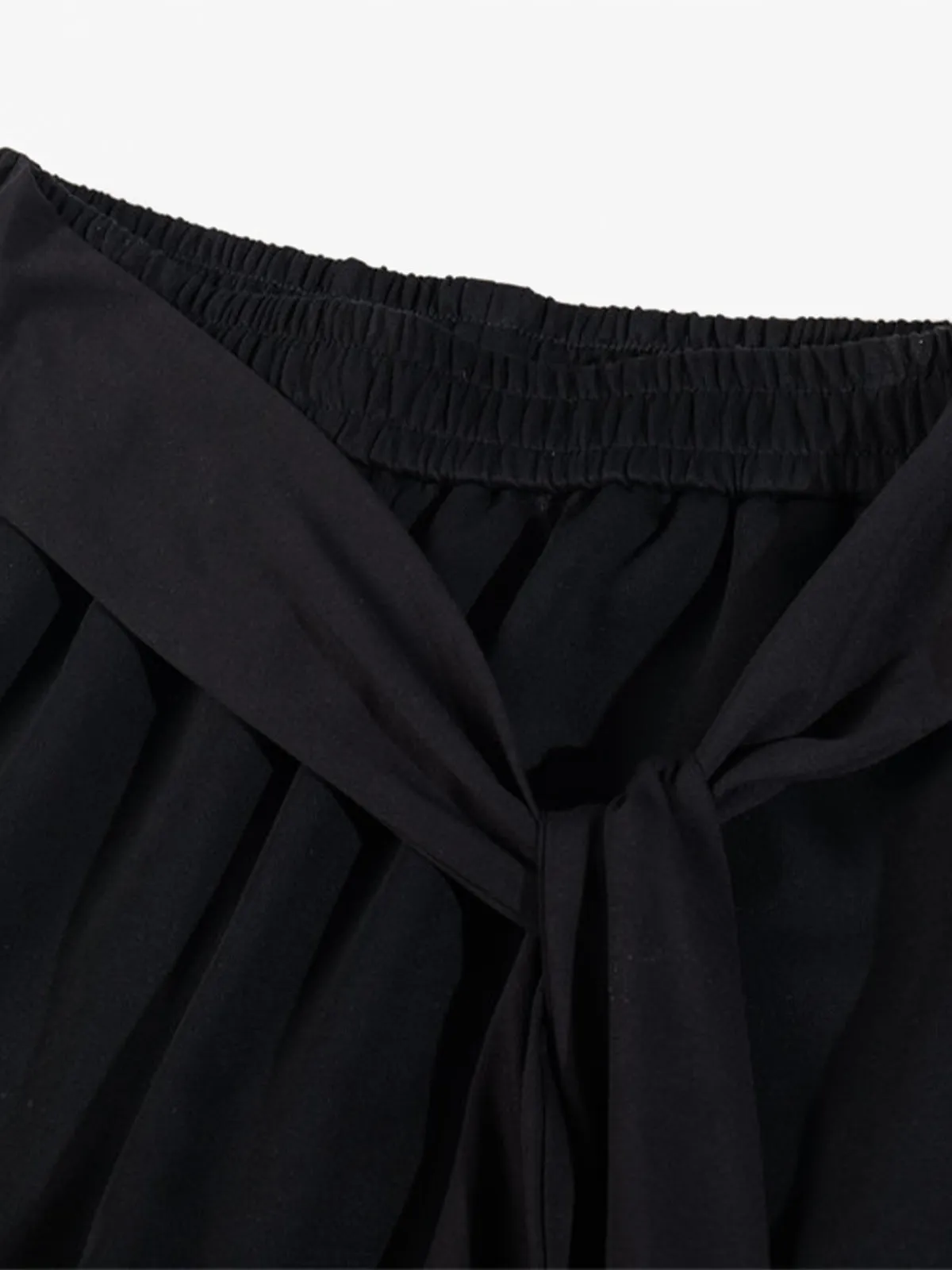 Dark Street Character Print Waist Strap Detail Barrel Pants sold by Thesupermade product image thumbnail 5