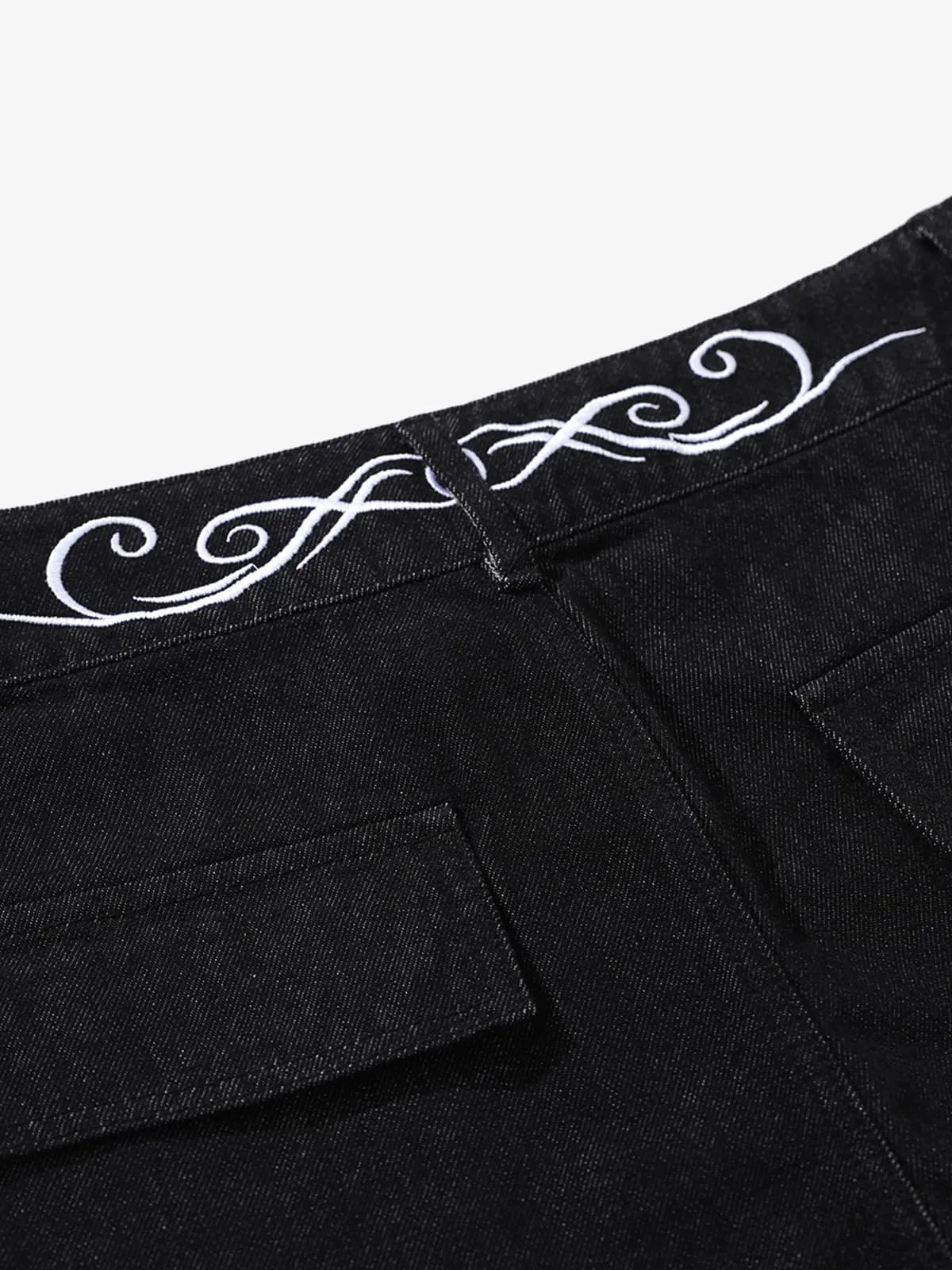 Retro Reverse Design Cloud Embroidered Barrel Jeans sold by Thesupermade product image thumbnail 4