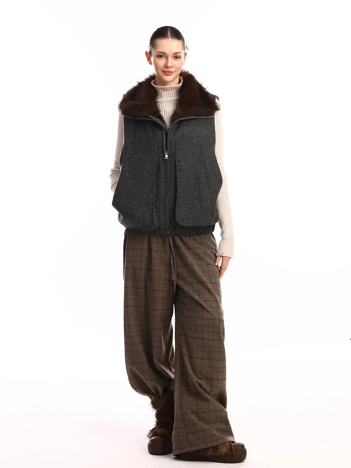 Retro Fur-Lined Stand Collar Zip-Up Vest sold by Thesupermade product image thumbnail 3