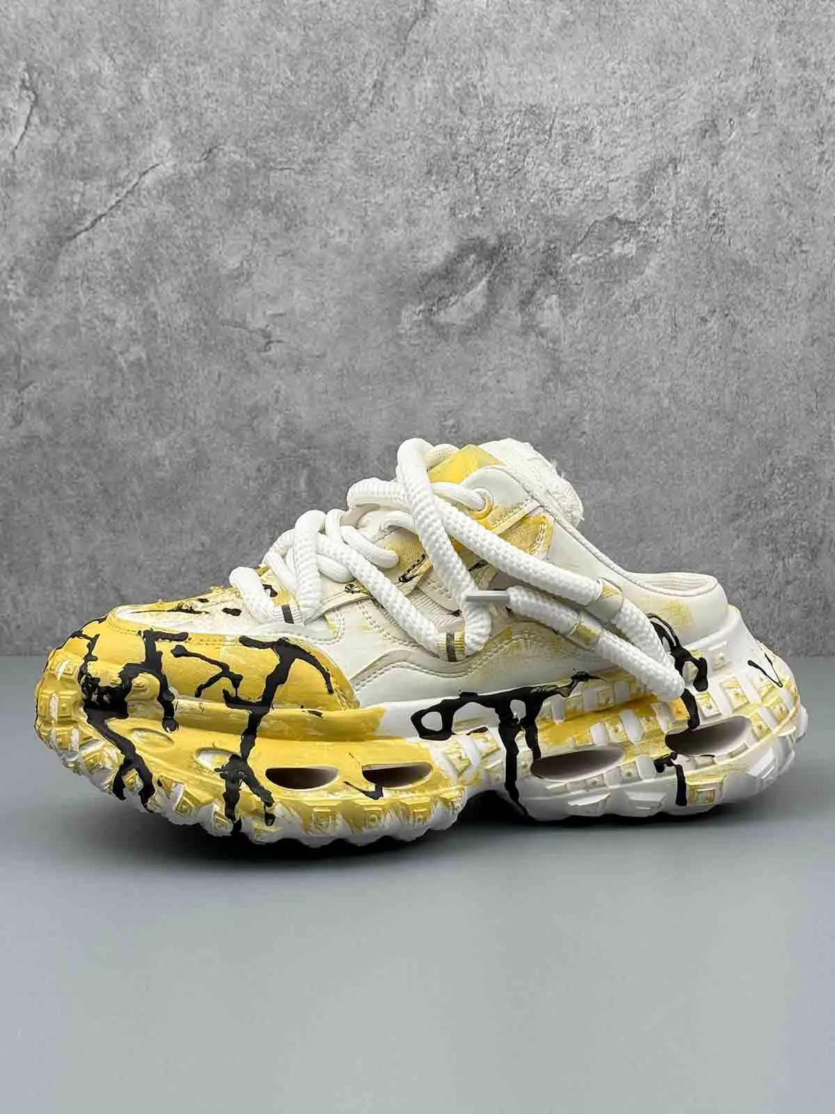 Mesh Overlay Chunky Sole Low-Top Sneakers sold by Thesupermade product image thumbnail 4