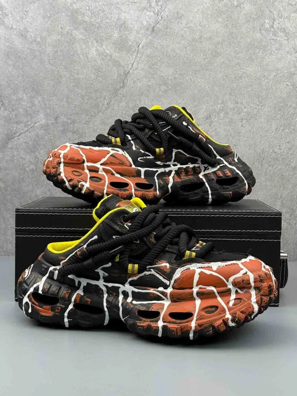 Mesh Overlay Chunky Sole Low-Top Sneakers made by Thesupermade