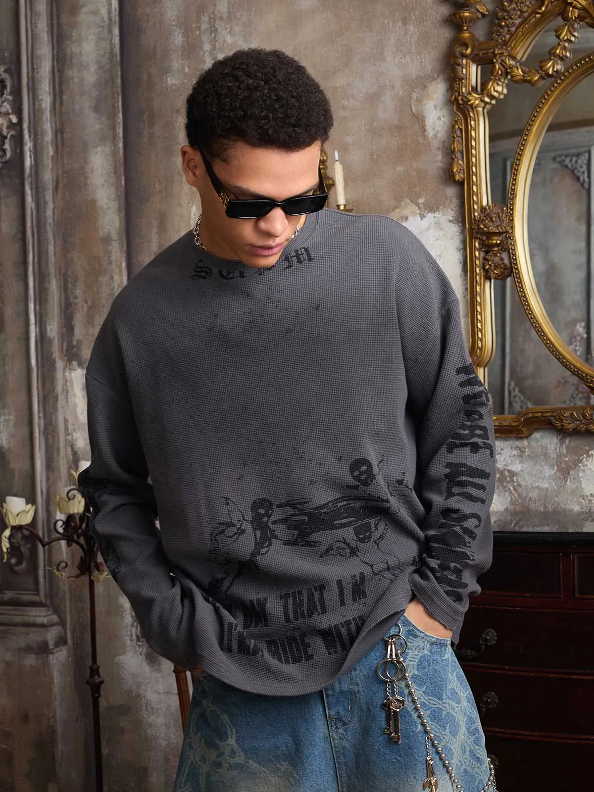 Waffle-Knit Distressed Gradient Print Long T-Shirt sold by Thesupermade product image thumbnail 5