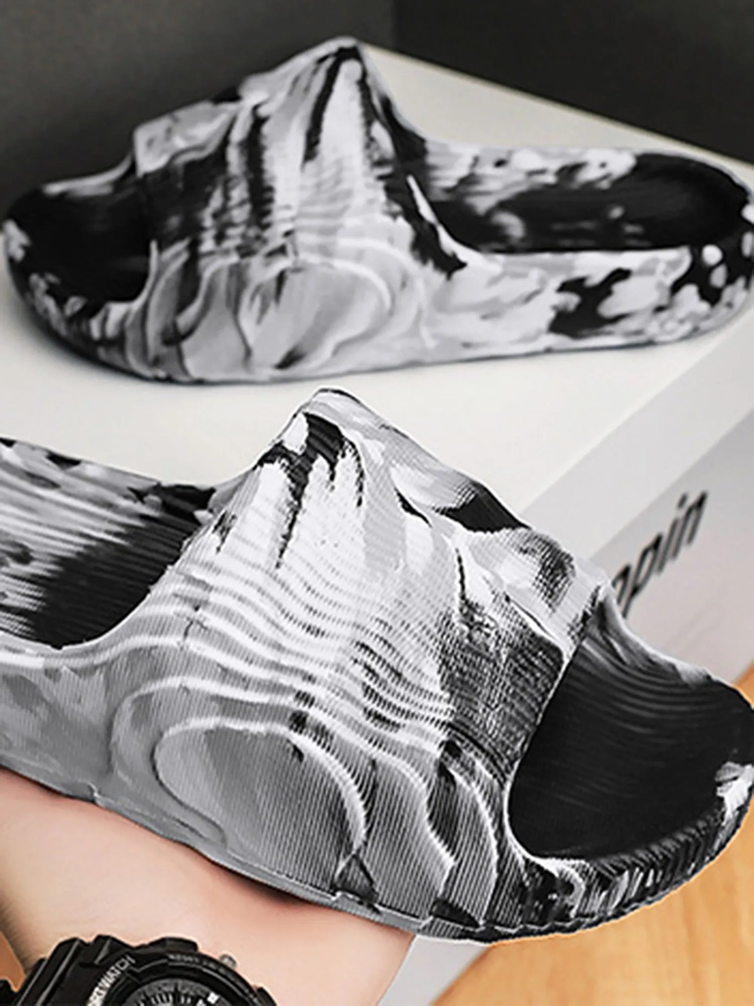 Fashionable Camouflage Graffiti Outdoor Slippers sold by Thesupermade product image thumbnail 5