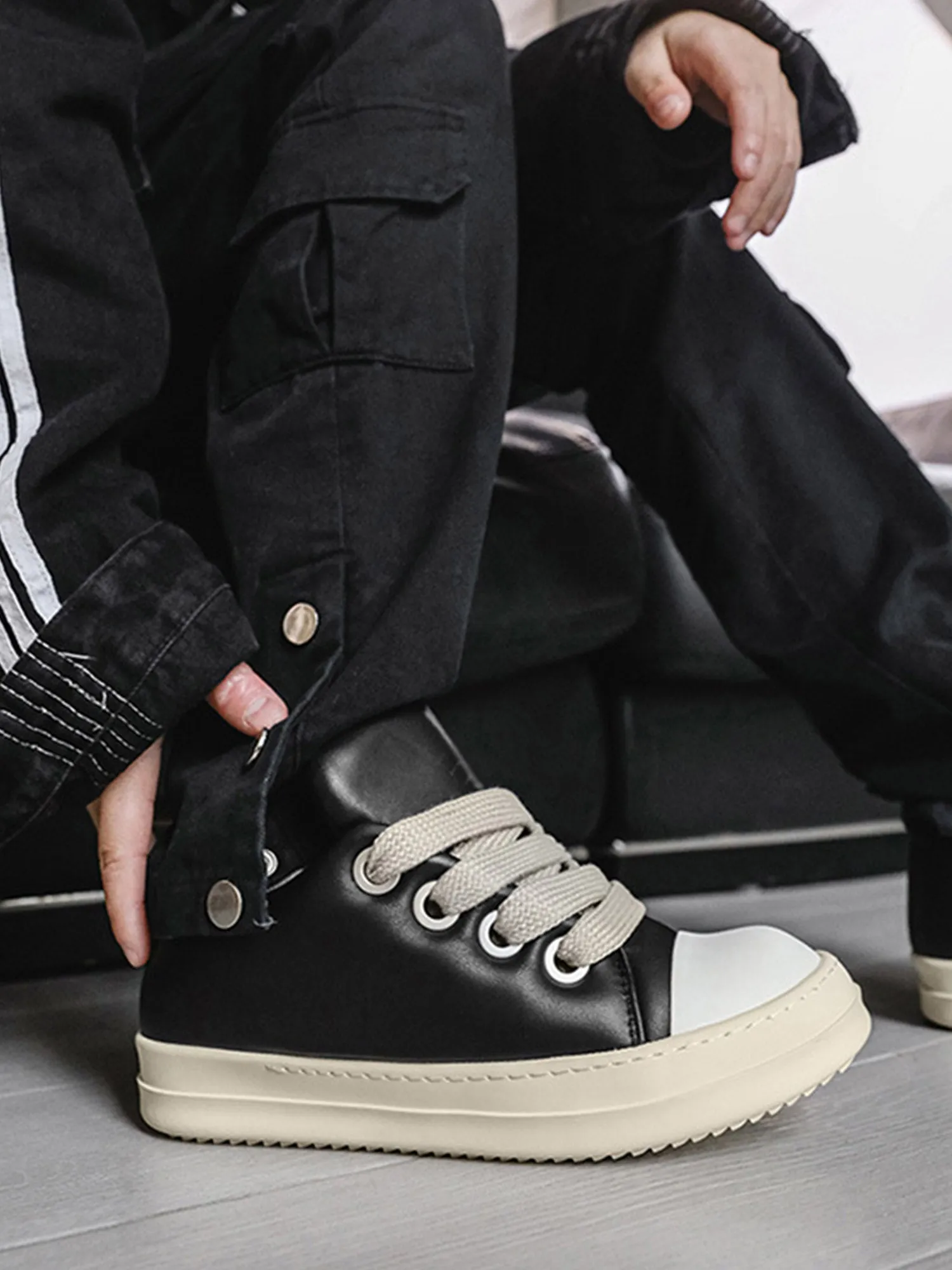 Thesupermade Slip-On Bread Street Rap Sneakers - 2210 sold by Thesupermade product image thumbnail 3