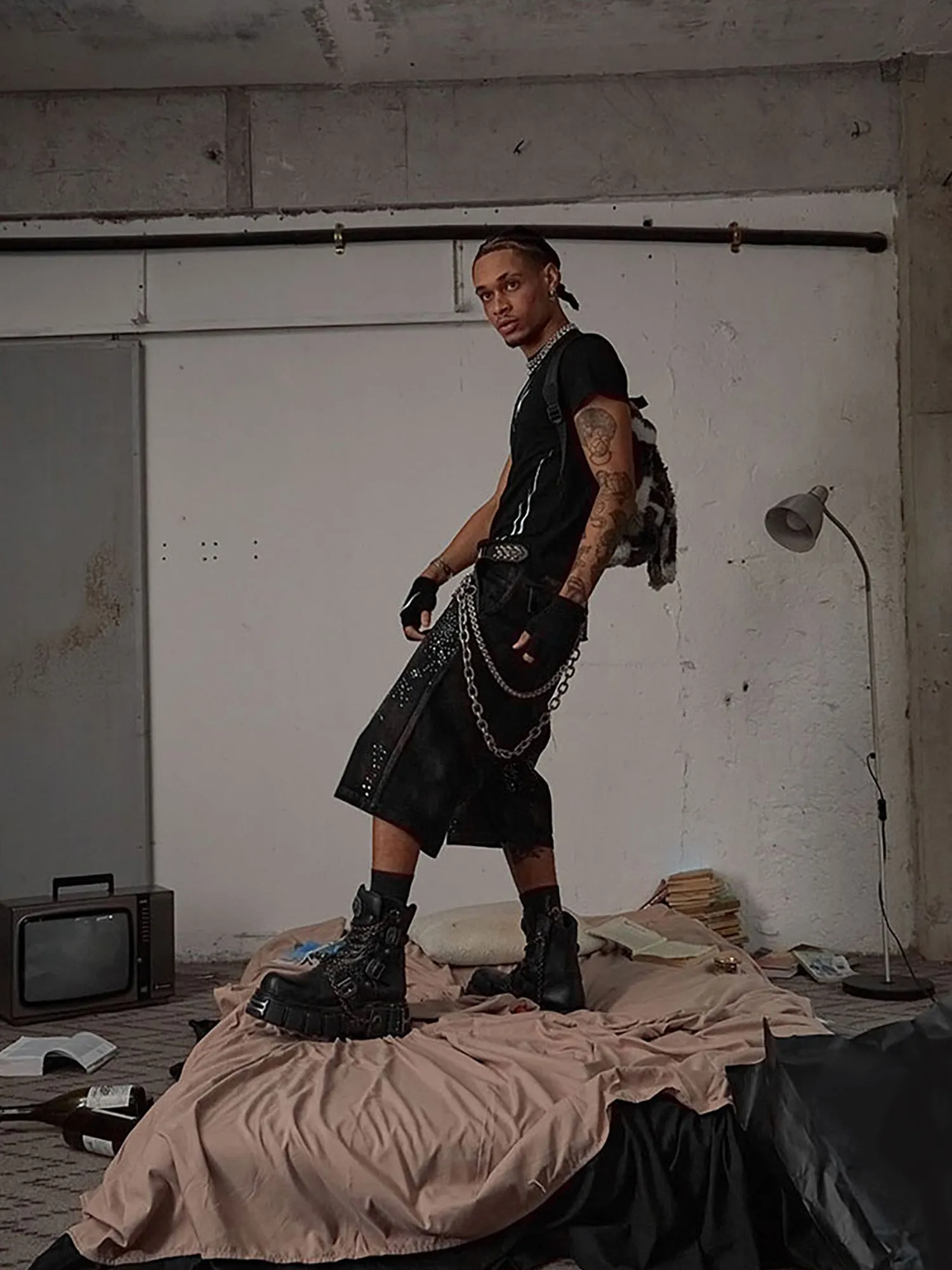 Thesupermade Dye Washed Distressed Diamond Denim Jorts sold by Thesupermade product image thumbnail 2