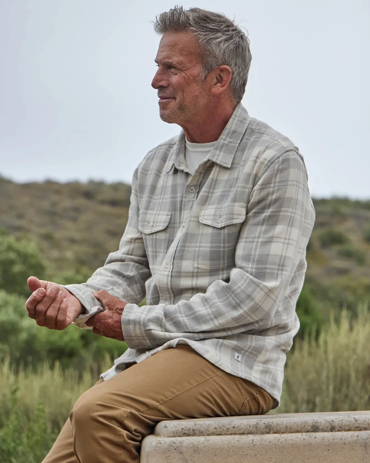 Oakmont Flannel | Vintage White sold by Toes On The Nose product image thumbnail 2