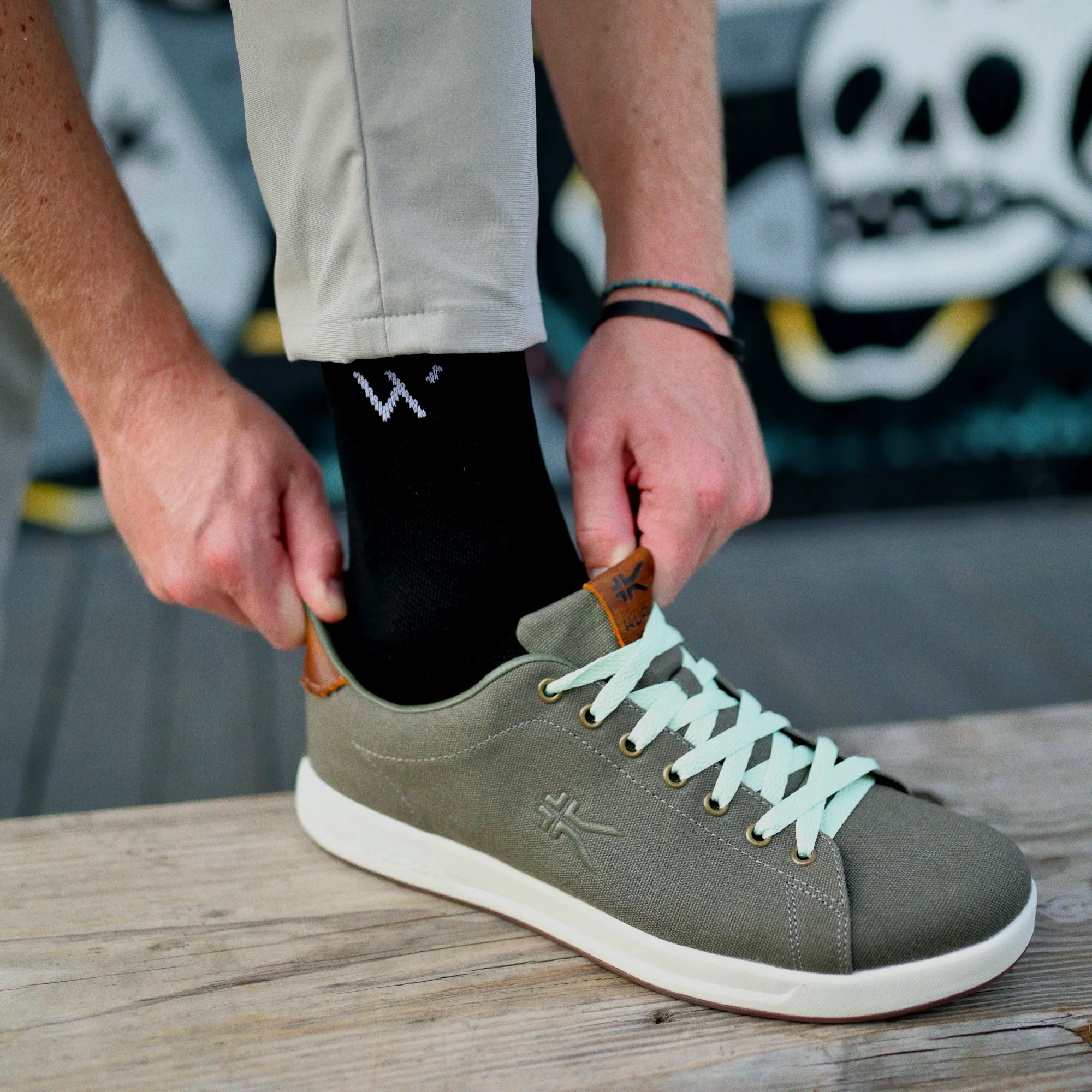 The Jacques Solid - Black sold by Whiskers Laces product image thumbnail 3