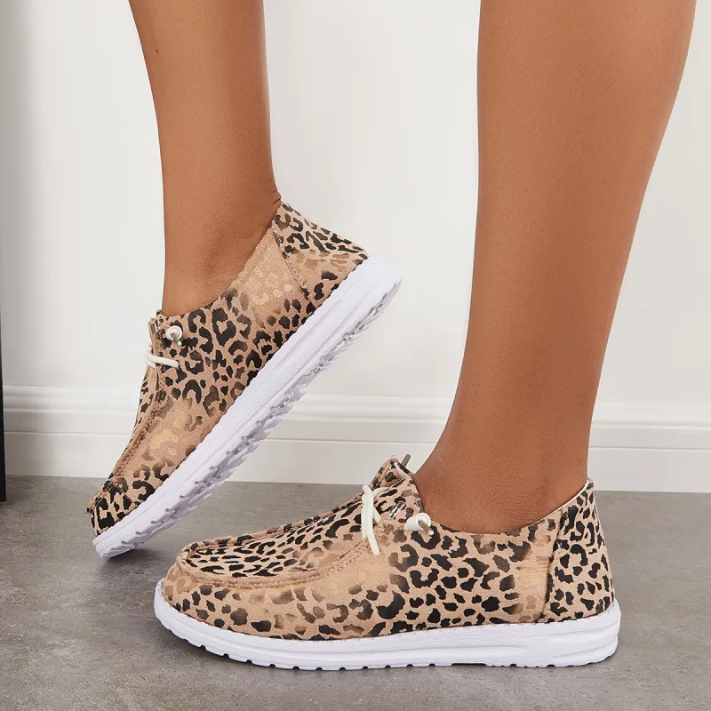 Lightweight Flat Sneakers Wide Lace up Walking Shoes sold by Tinstree