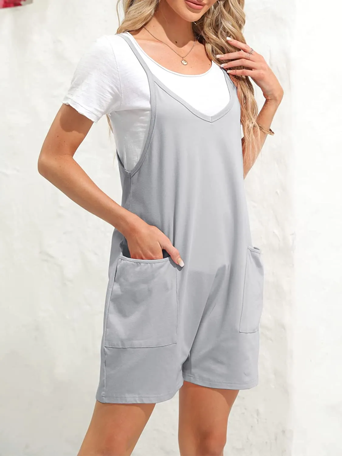 Ebifin women's dungarees short work trousers summer loose overalls jumpsuit sleeveless dungarees with large pockets sold by Tinstree product image thumbnail 3