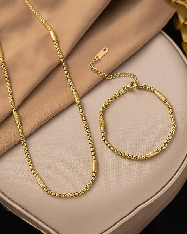 Round Bead Agate Geometric Element Pendant Bracelet sold by Biggmans