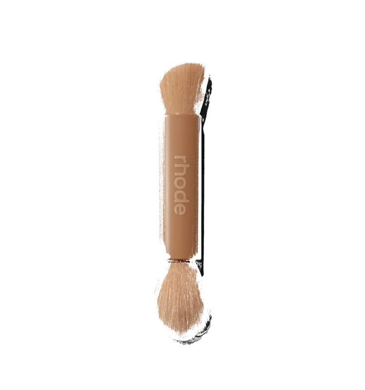 pocket brush made by Rhode