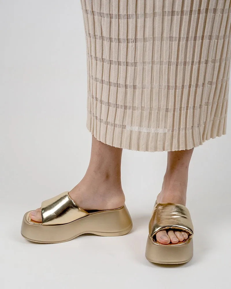 (Clean Up - US 6) Wrapped Midsole Comfortable Lightweight Platform Sandals sold by Larosa product image thumbnail 5