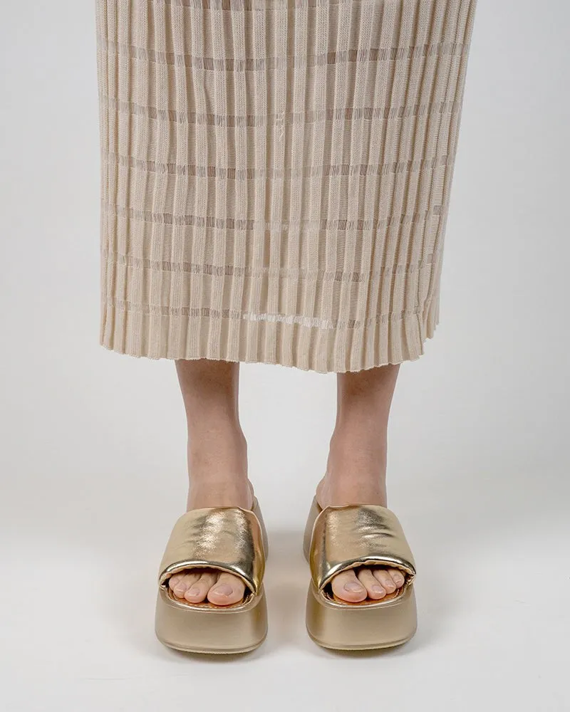 (Clean Up - US 6) Wrapped Midsole Comfortable Lightweight Platform Sandals sold by Larosa product image thumbnail 3