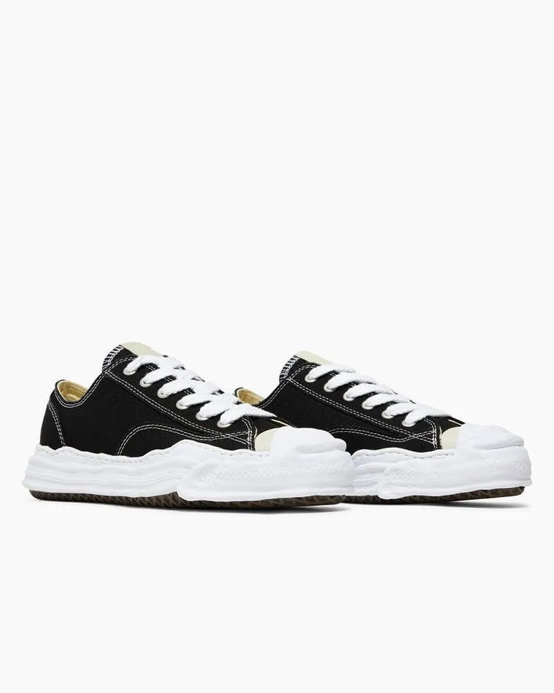 OG Sole Hank Low-Top Canvas Sneakers in Black White sold by Larosa product image thumbnail 3