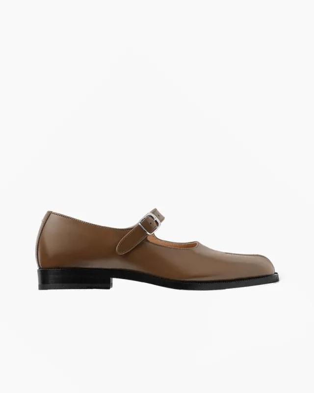 Tabi Chic Mary Jane Leather Ballet Shoes sold by Larosa