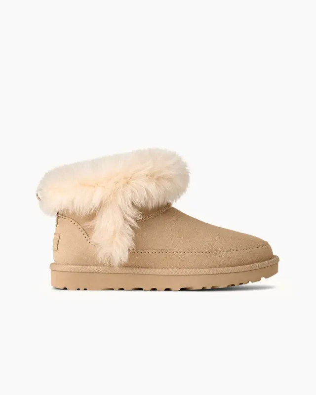 Women's Classic Ultra Mini Chalet Boots made by Larosa