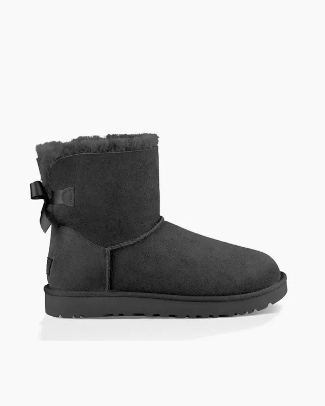 Women’s Faux Shearling Cozy Winter Ankle Boots sold by Larosa