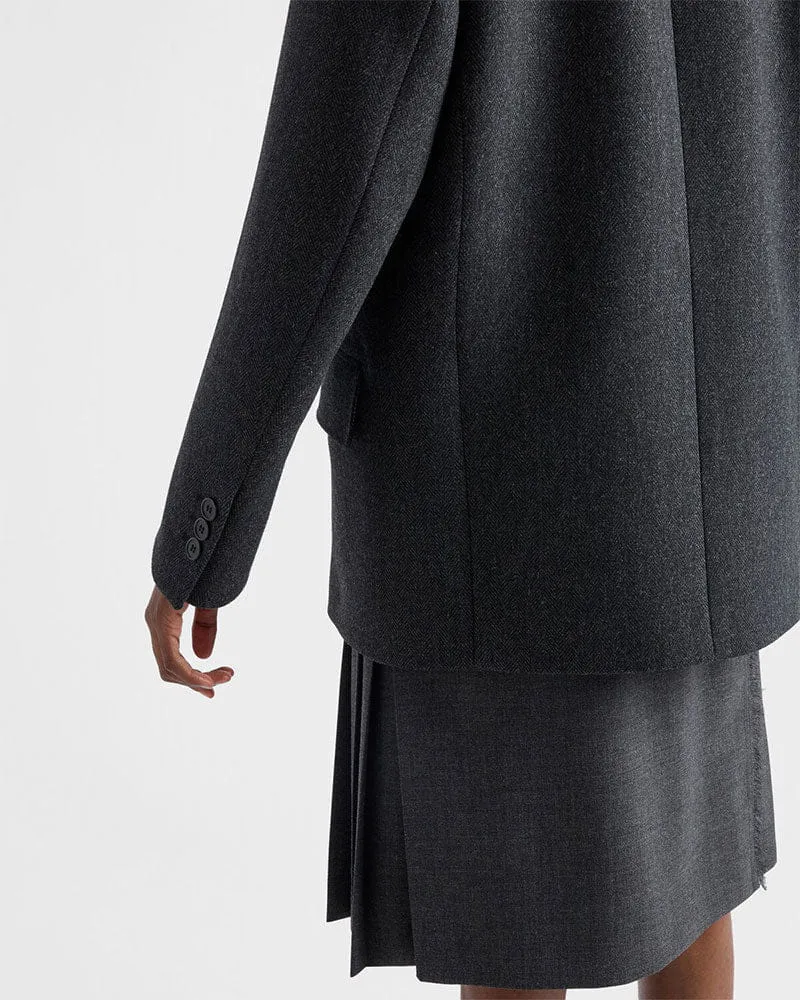 (Pre-sale) Women's Urban Chic Cut Chevron Jacket with Three-Button Closure sold by Larosa product image thumbnail 4