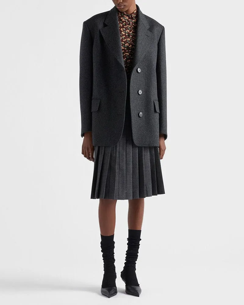 (Pre-sale) Women's Urban Chic Cut Chevron Jacket with Three-Button Closure sold by Larosa product image thumbnail 2