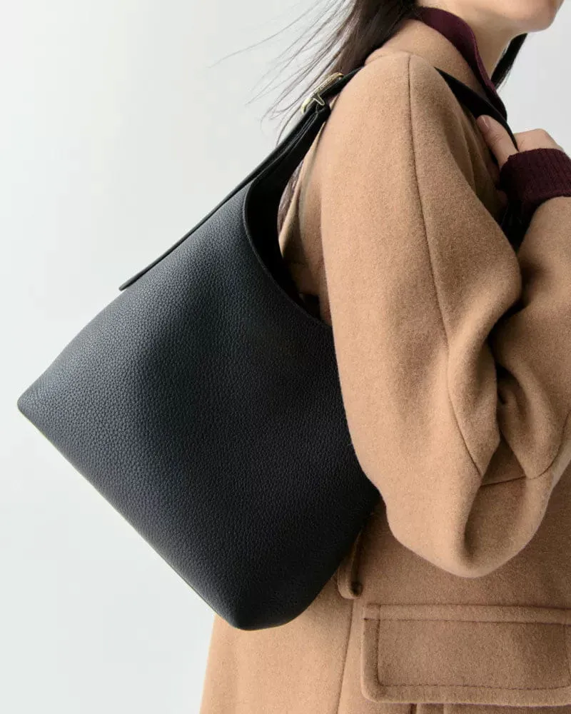 (Pre-sale)Women's VIP Lounge Elegant Premium Leather Carryall sold by Larosa product image thumbnail 5