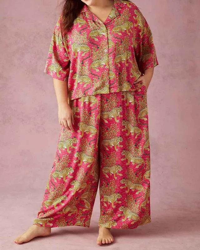 Women's Tropical Resort Trendy Leopard Pajama Set made by Larosa
