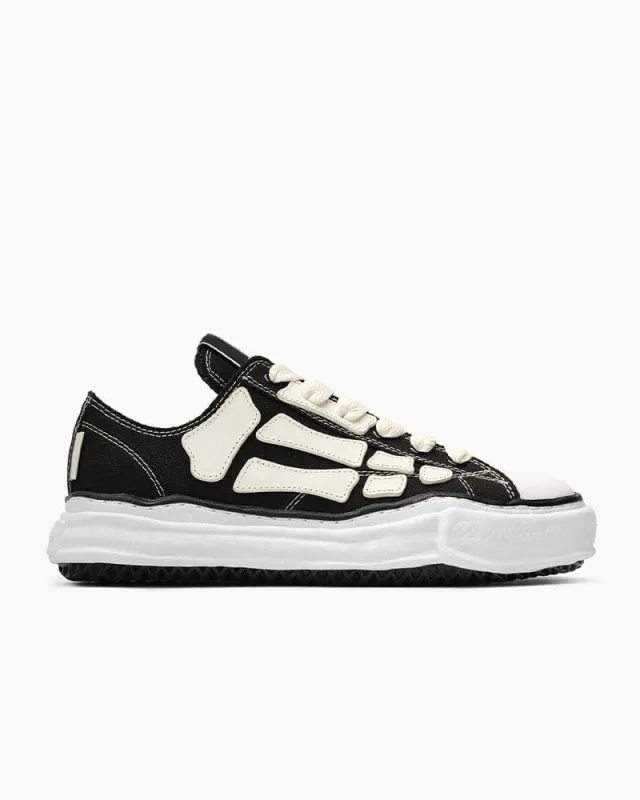 Women's Daily Commute Edgy Bones Canvas Sneakers sold by Larosa