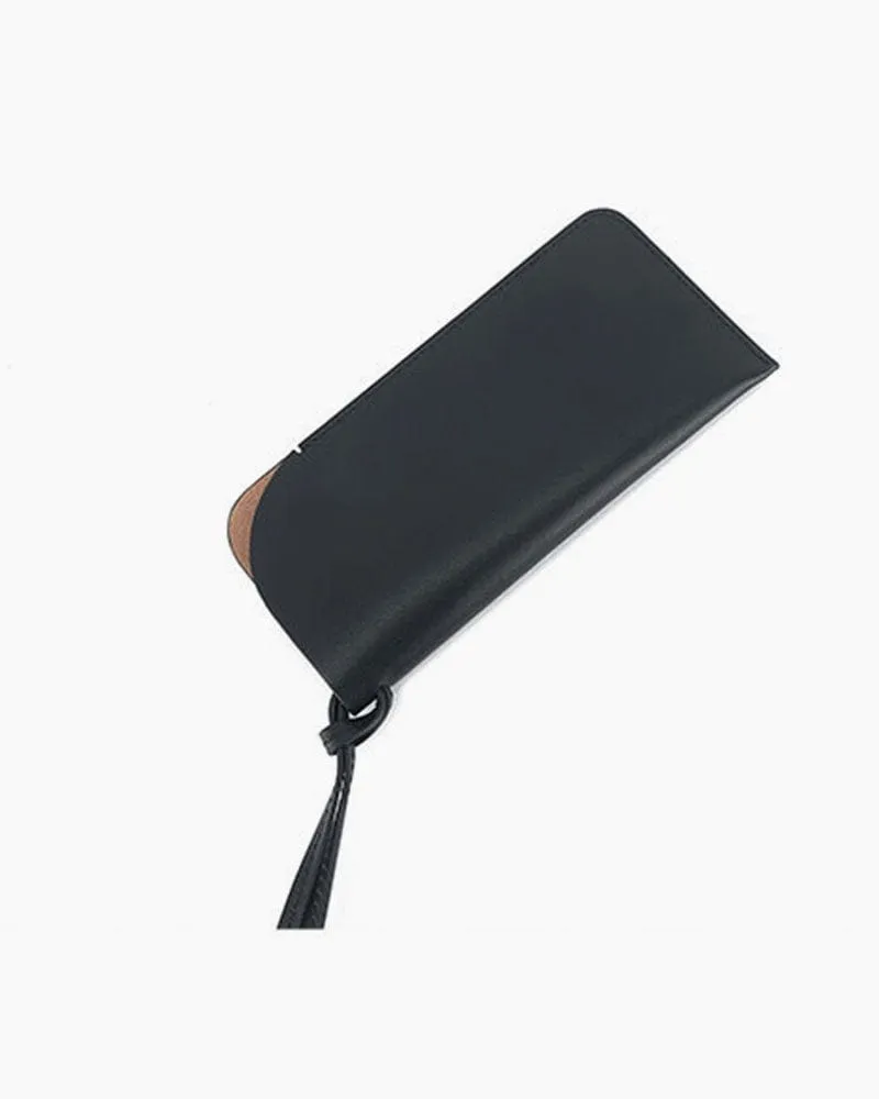 Unisex Modern Workspace Cowhide Eyewear Pouch sold by Larosa product image thumbnail 4