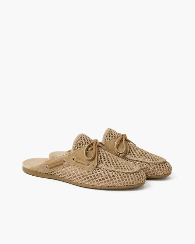 (Pre-sale) Urban Stroll Low Profile Breathable Sneakers made by Larosa
