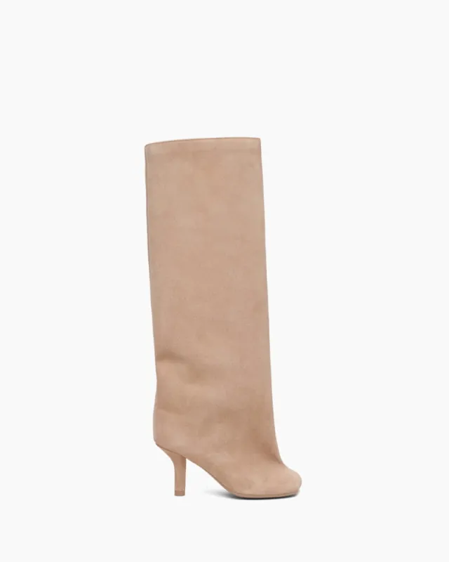 Women's Elegant Suede Knee Boot For Everyday Style made by Larosa