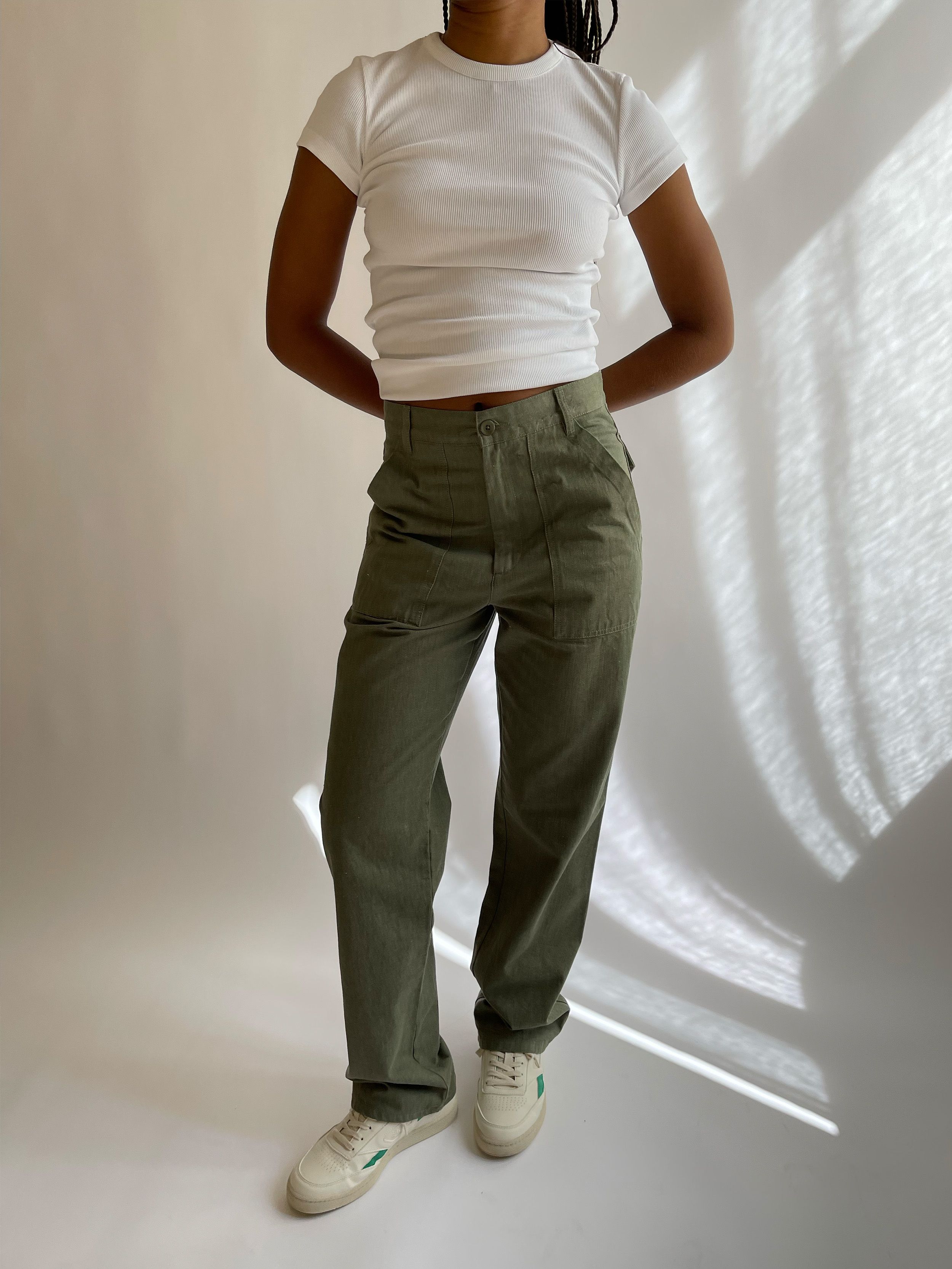Go To Pants Green - Djerf Avenue sold by djerf avenue product image thumbnail 2