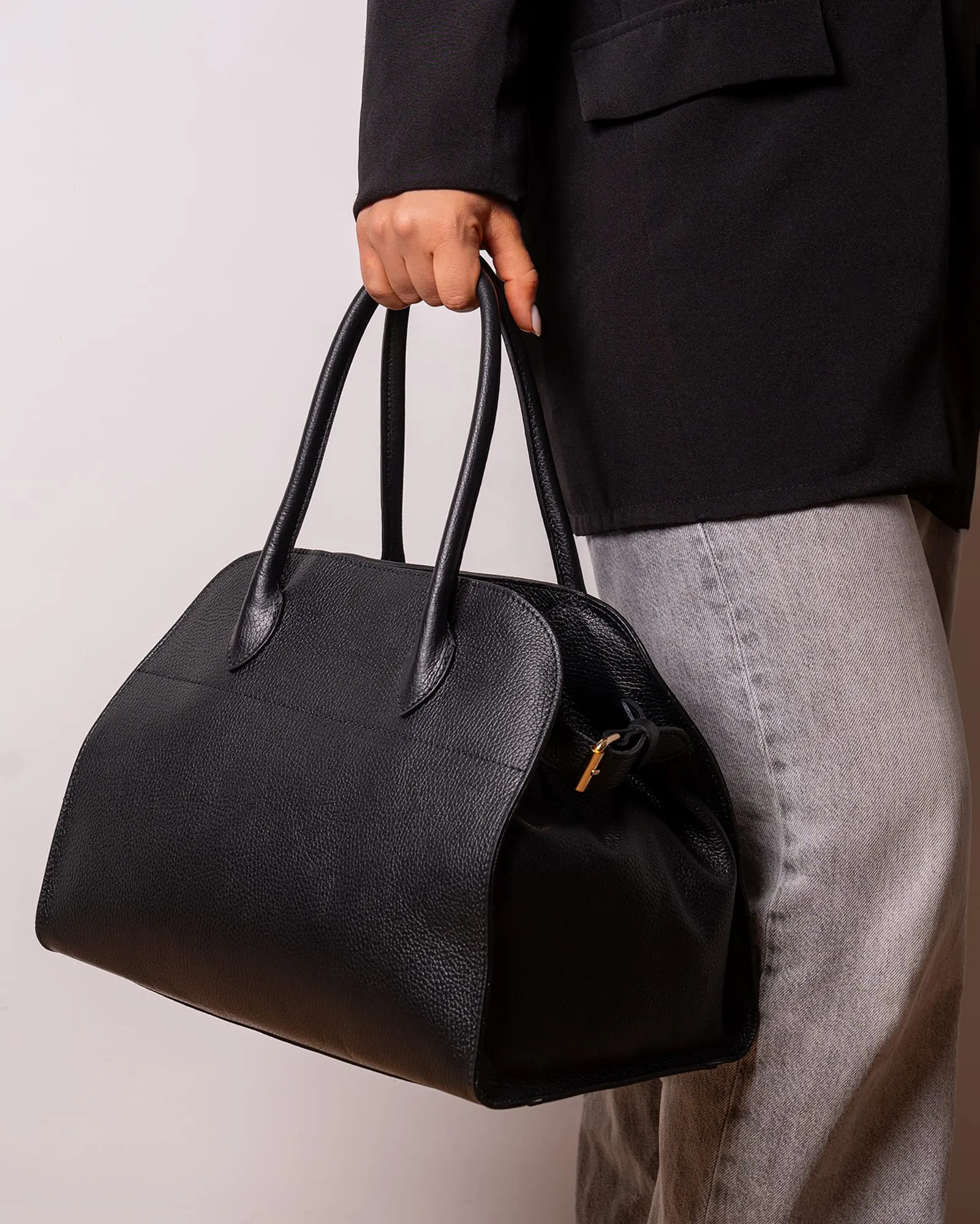 MADAME 37 MAXI Black Leather sold by MADBAG product image thumbnail 2