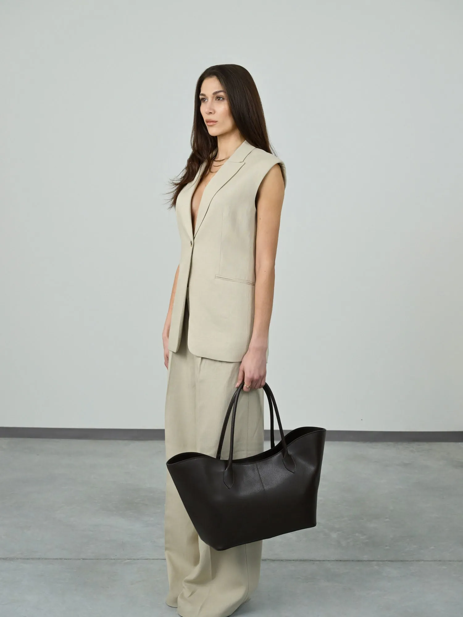 LOREN in Leather Saffiano Chocolate sold by MADBAG product image thumbnail 2