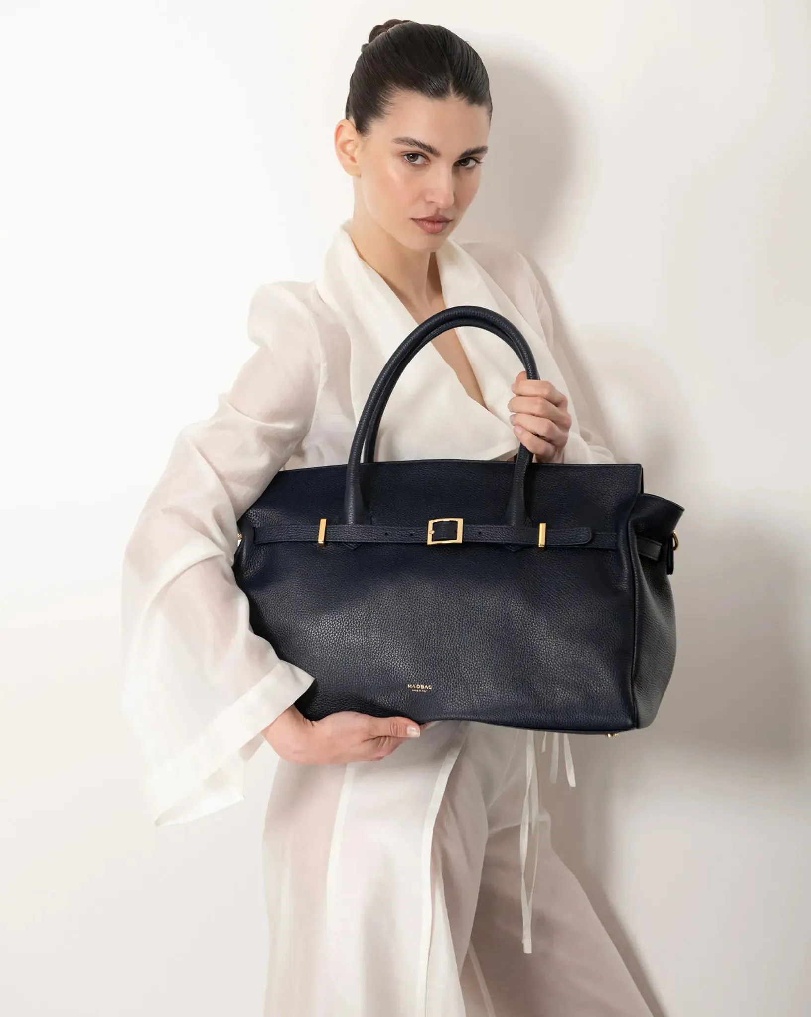 BELLUCCI Tote in Dollar-Grain Leather Blue sold by MADBAG