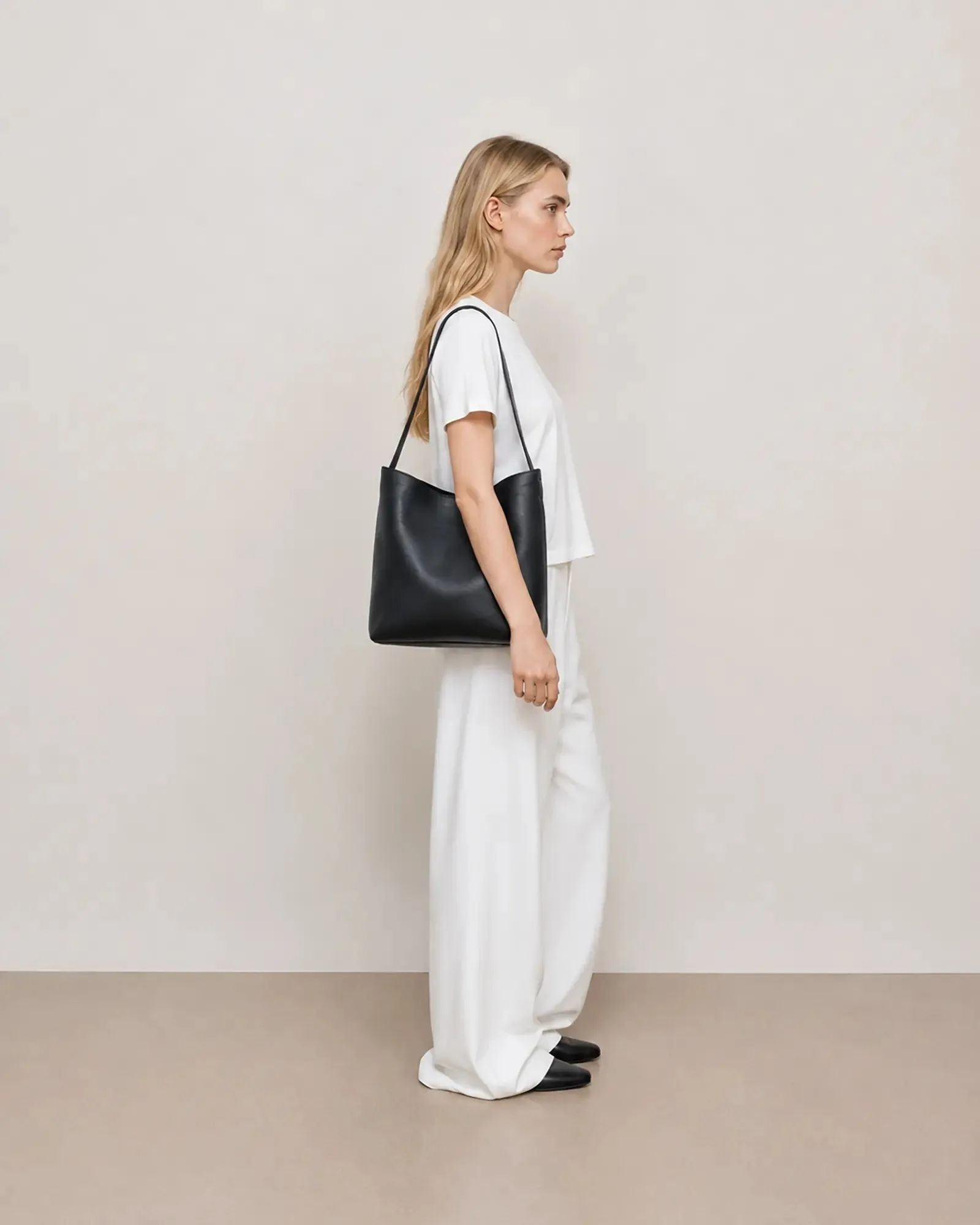 DOLCE VITA Hobo Bag in Black Sauvage Leather sold by MADBAG product image thumbnail 2