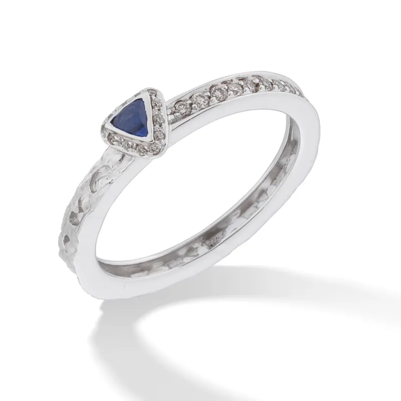Orion Champagne Diamonds Ring in White Gold & Triangle Sapphire Halo sold by Marco Dal Maso