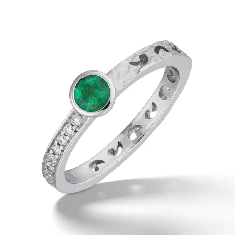 ORION White Gold Ring with White Diamonds & Emerald Top sold by Marco Dal Maso