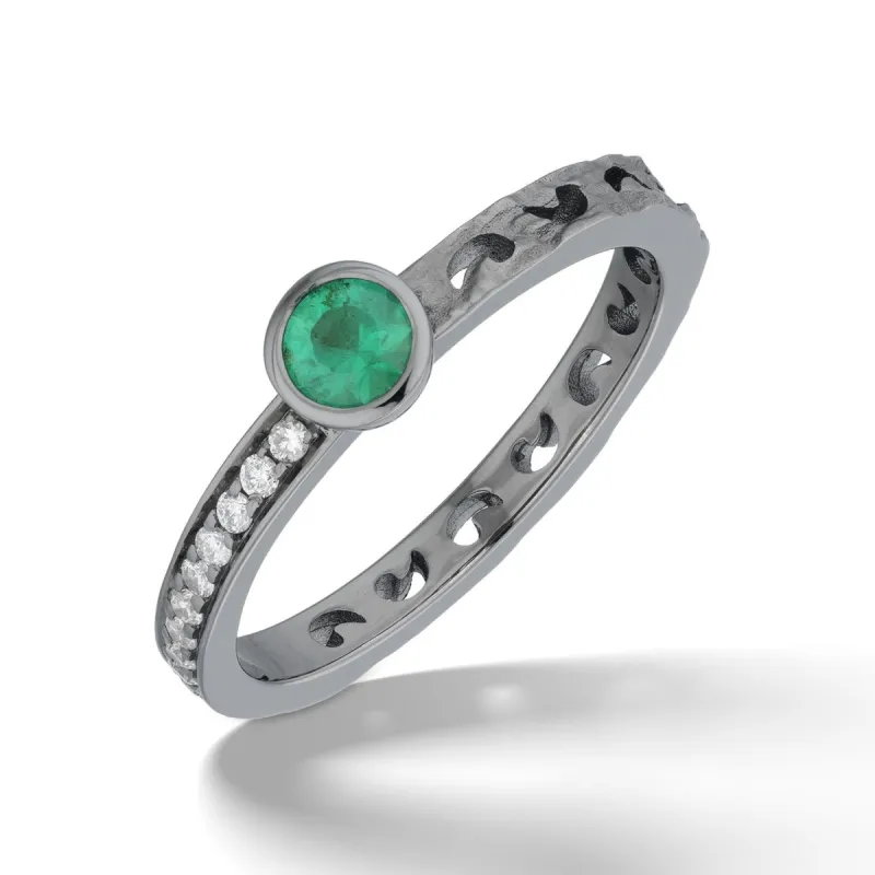 ORION Black Gold Ring with White Diamonds & Emerald Top sold by Marco Dal Maso