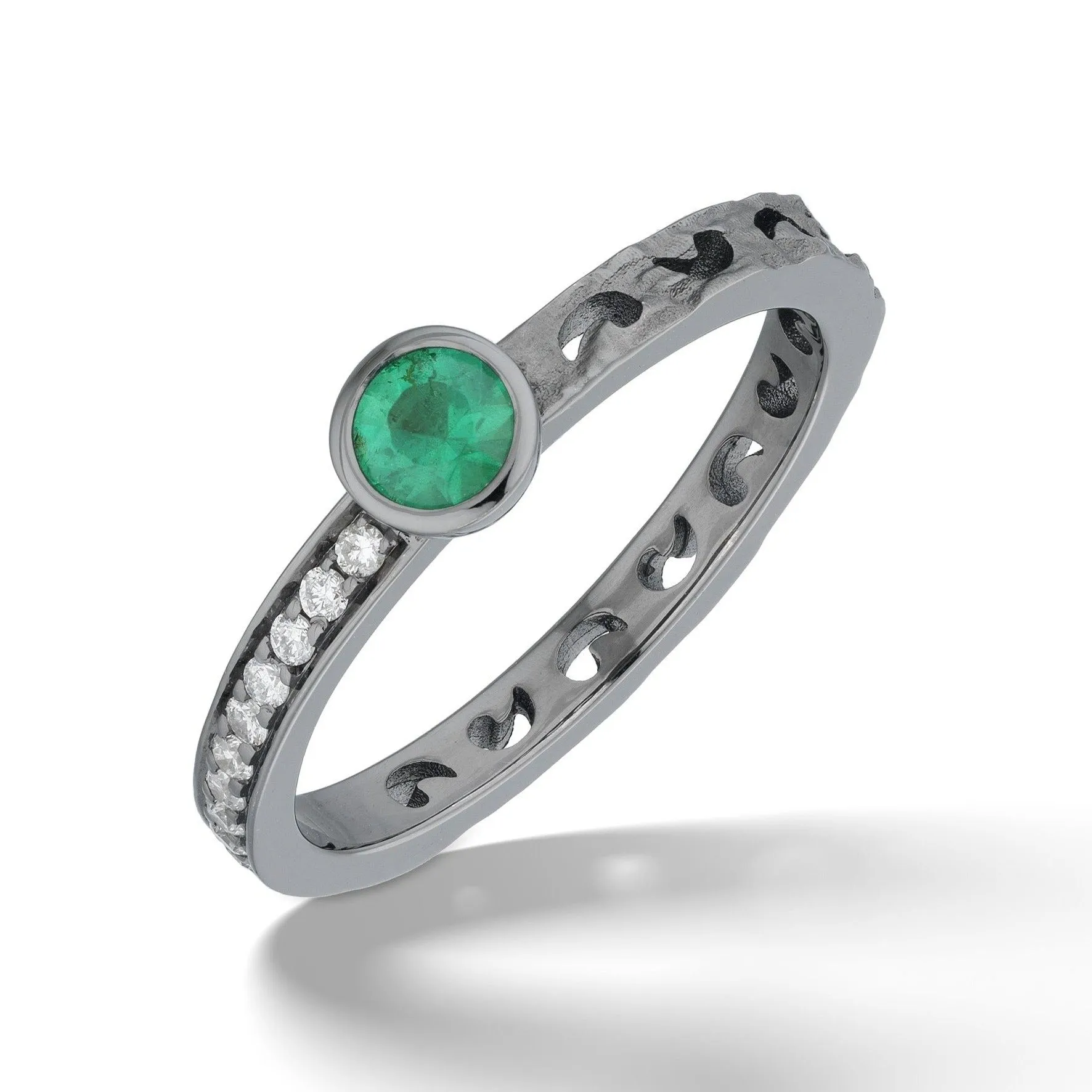 ORION Black Gold Ring with White Diamonds & Emerald Top sold by Marco Dal Maso