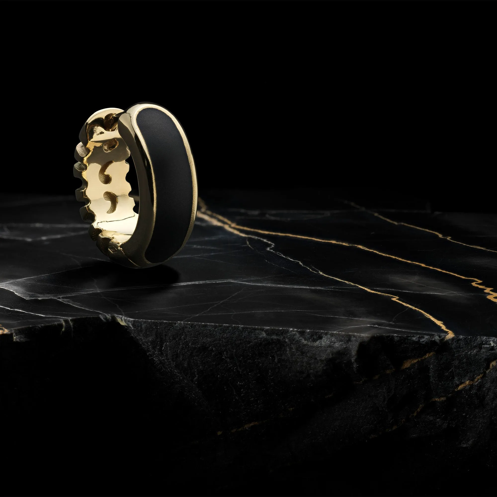 FRAME Black Enameled Hoop Mono 18k Earring sold by Marco Dal Maso product image thumbnail 5