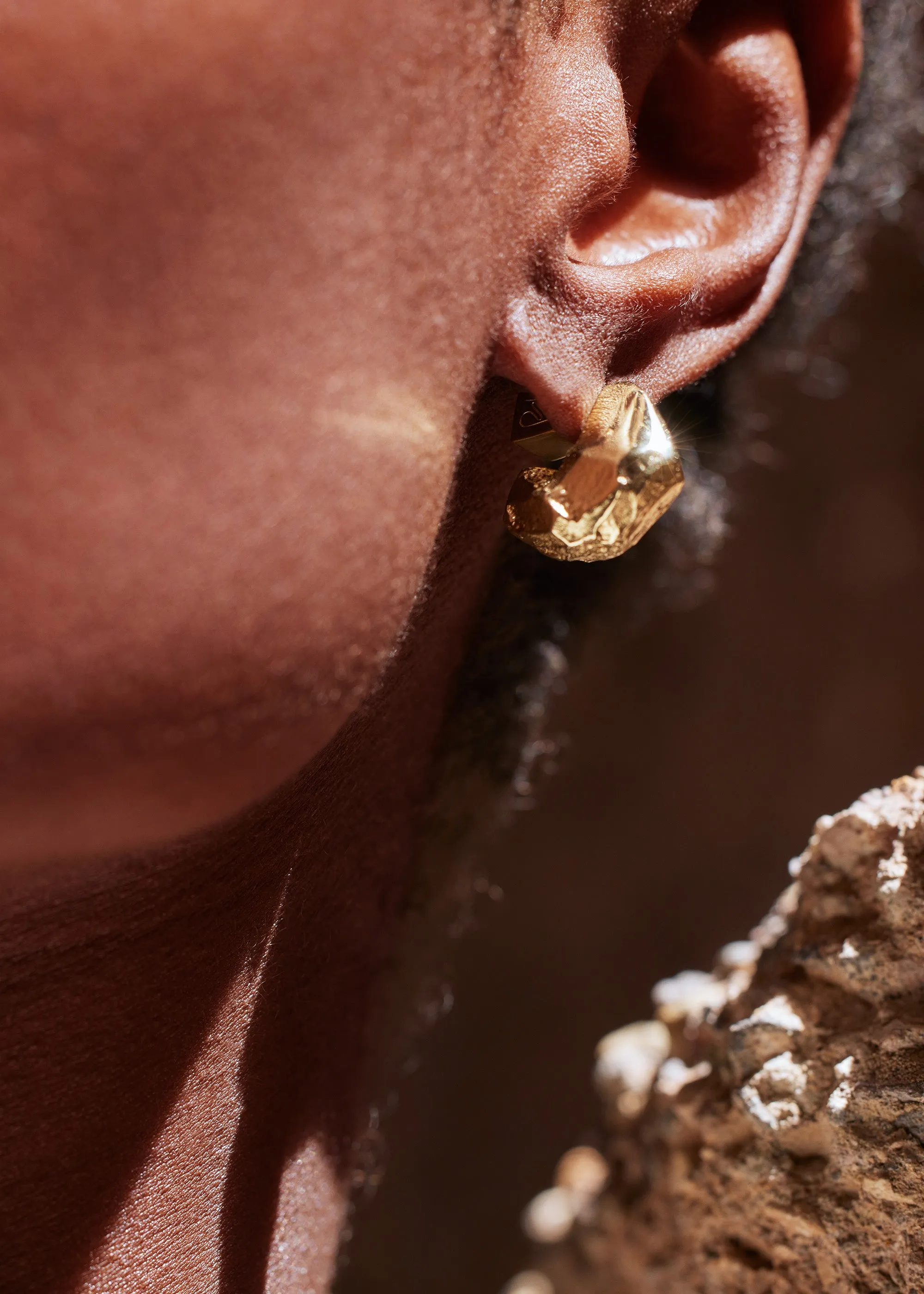 Eroz Stud Earrings - 24 carat gold gilded sold by Polène product image thumbnail 4