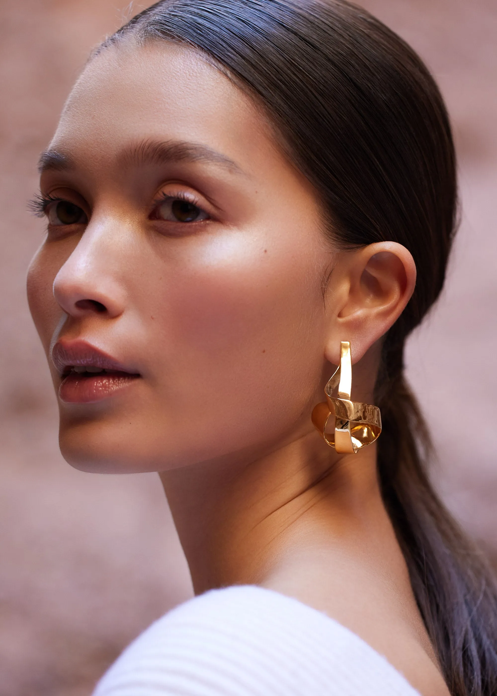 Éole Spiral Earrings - 24 carat gold-gilded sold by Polène product image thumbnail 3